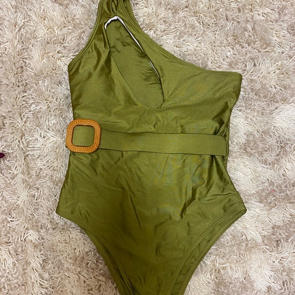 Swimsuit - Picture 2 of 3